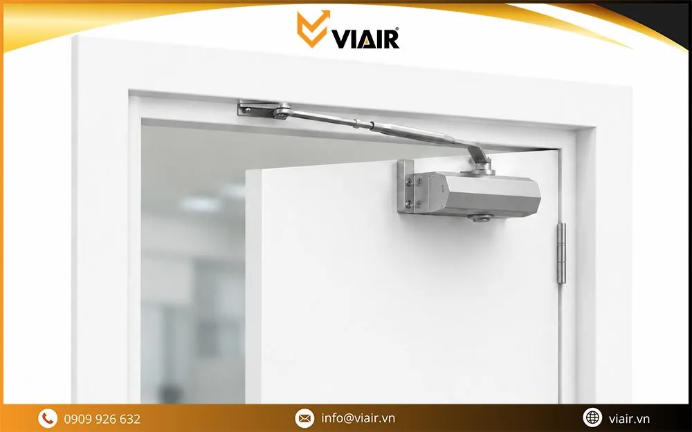 cách chỉnh tay đẩy hơi cửa