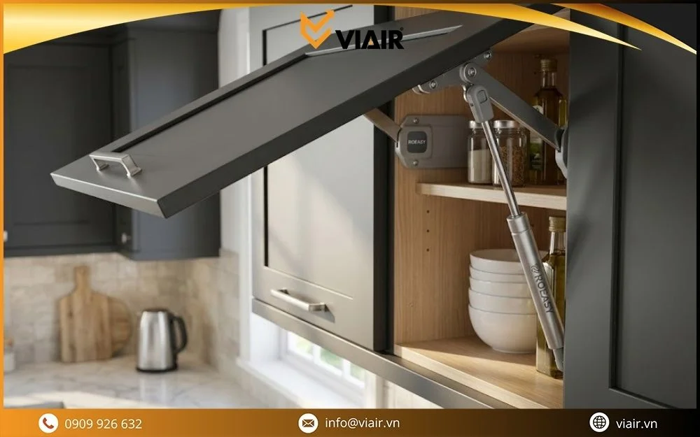 Bản lề bật hơi dùng trong tủ bếp