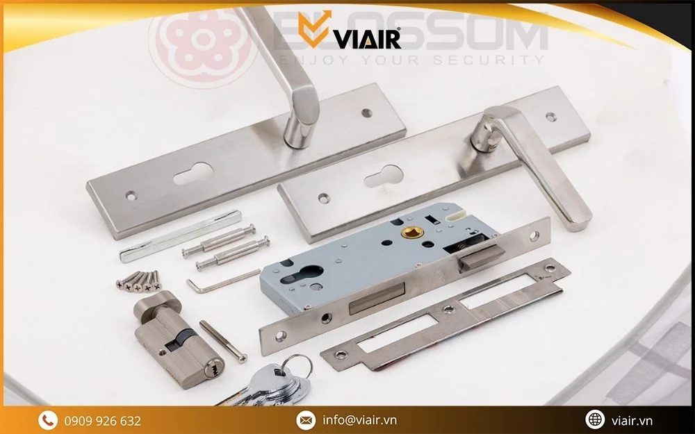 Khóa gạt inox Blossom thiết kế thanh lịch