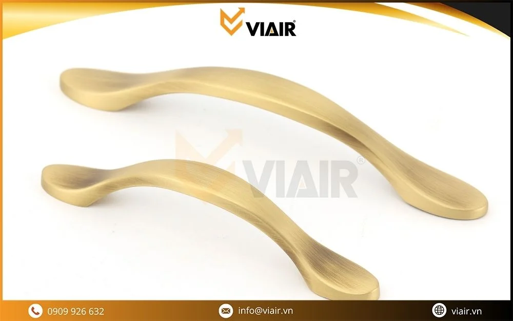 Bộ sưu tập tay nắm và núm tủ đồng thau Viair