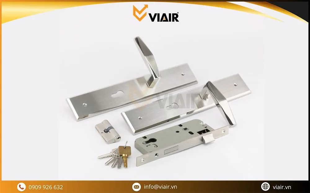 Tay nắm tủ hợp kim và tay nắm đồng khác nhau